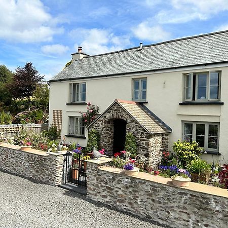 West Lyn Farm B&B And Shepherd Hut Lynton Exterior photo